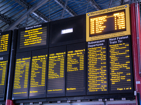 How a 90-second power outage sparked chaos for rail commuters